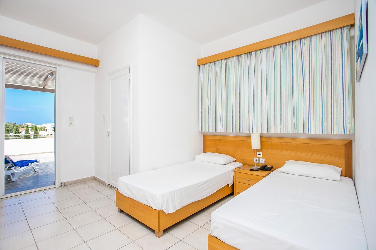 Mon Repos Aparthotel 2*